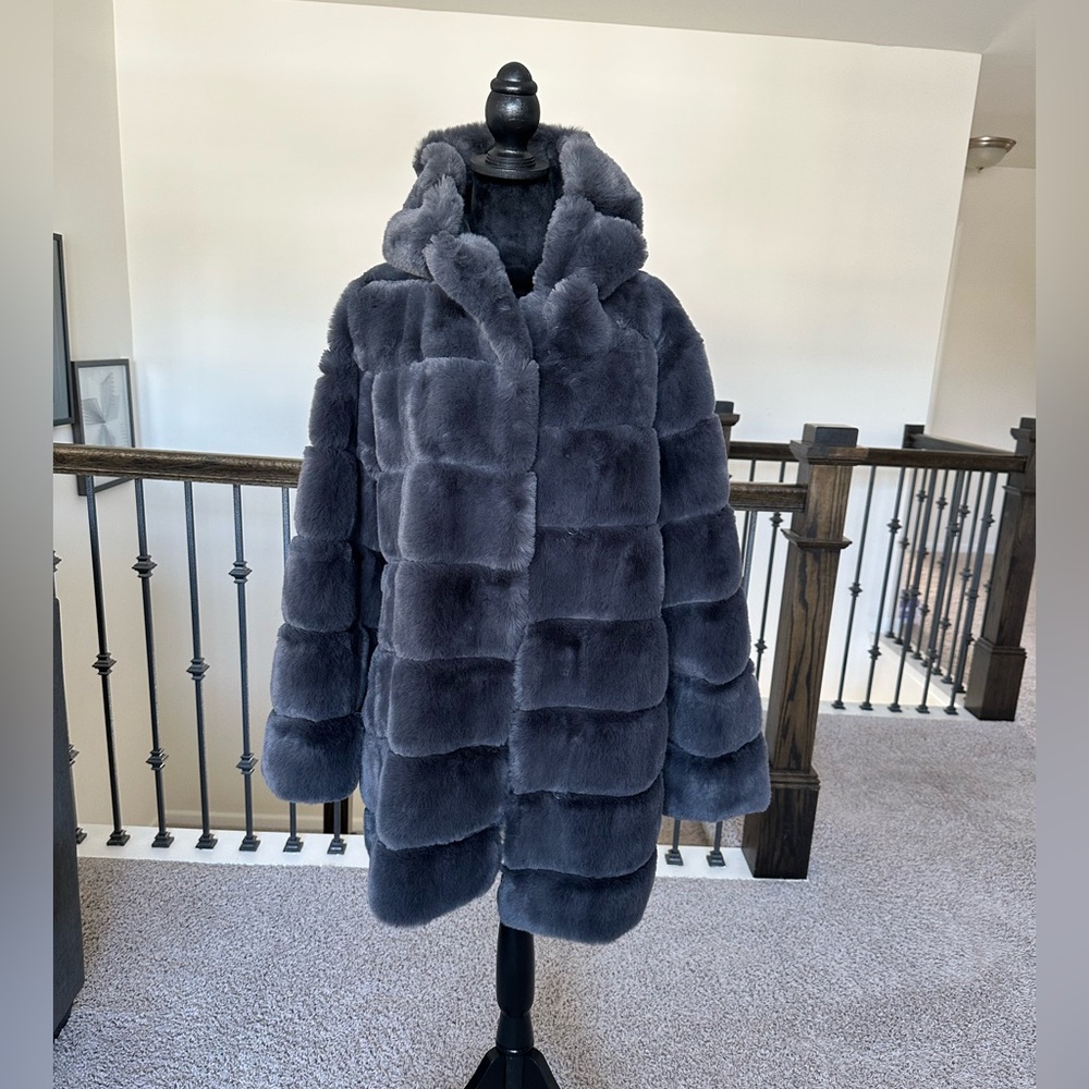 BCBGMAXAZRIA Faux Fur Hooded Coat – Charcoal Gray, Size L, NWT